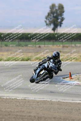 media/May-25-2025-Lets Ride (Sun) [[0ff033e448]]/B Group/1120am (Grapevine)/
